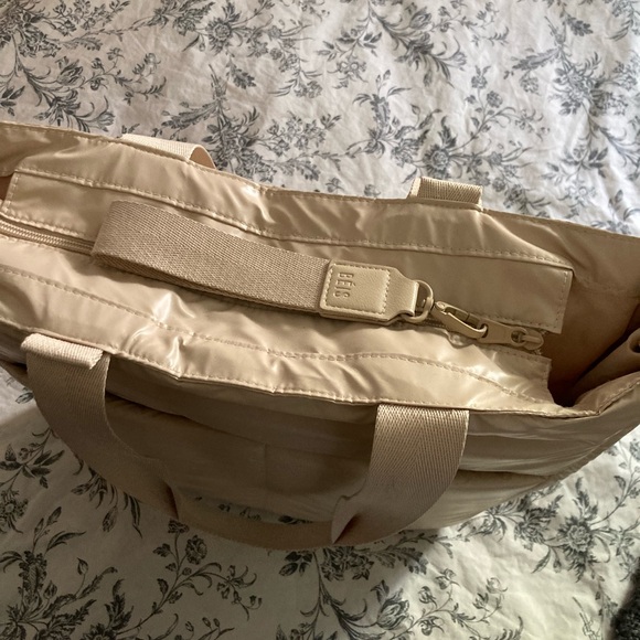 Beis expandable tote - Picture 2 of 6